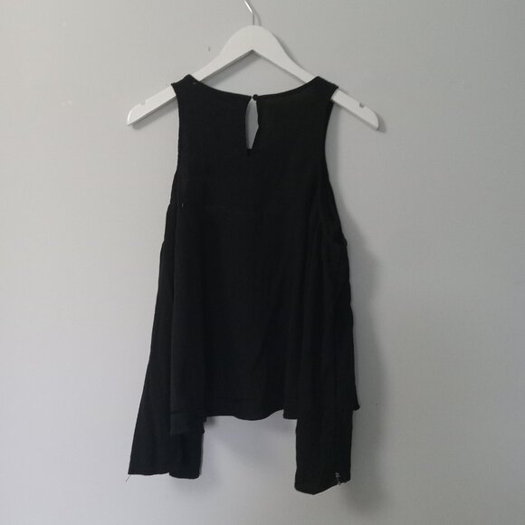 LOVERS + FRIENDS | Cold Shoulder Blouse - Picture 4 of 14